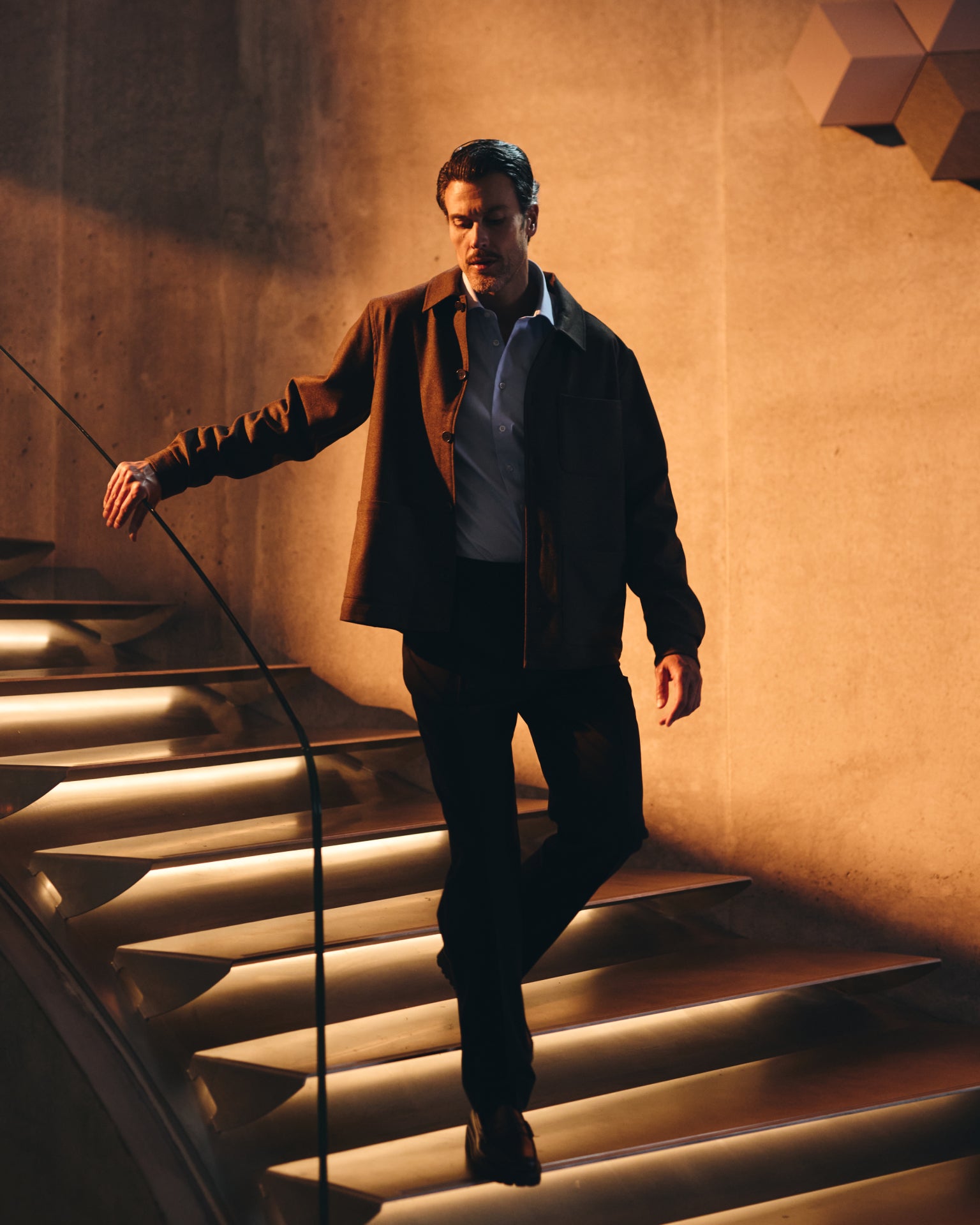 The Driver | Dark Brown